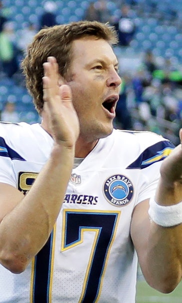 Rivers rolling, Carr stalling entering Chargers-Raiders game